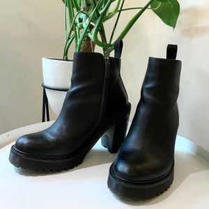 Dr. Marten’s Magdalena Boots in Black